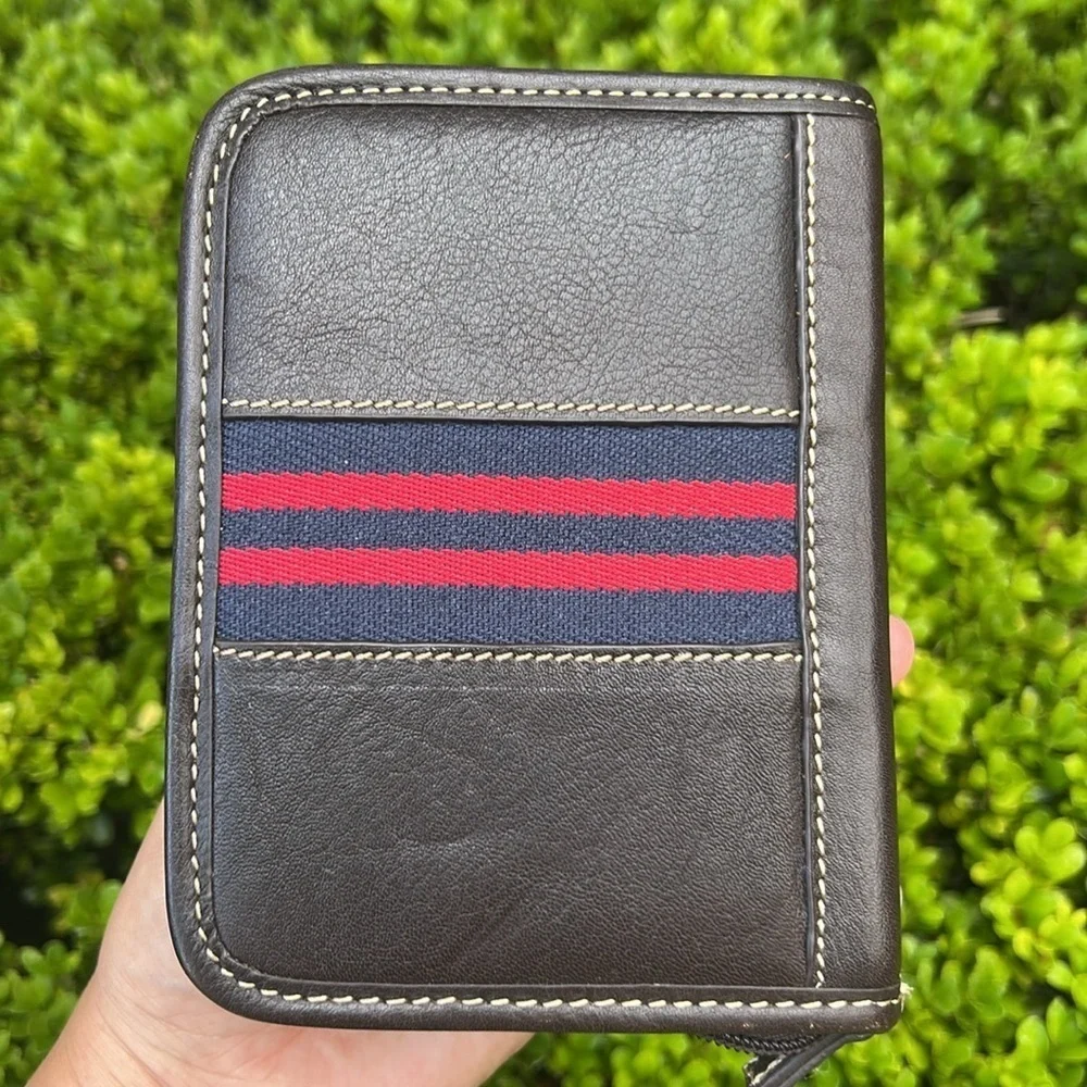 Tommy Hilfiger Men’s Grooming Kit in Leather Case